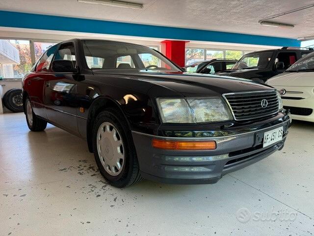 Lexus LS 1° serie
