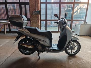 Honda SH 300i (2007) – Solo 9.831 km! Come NUOVO
