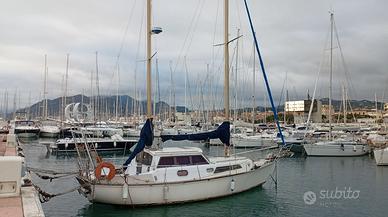 Barca a vela Beneteau  32 natante motorsailer