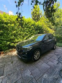 BMW X1 nera