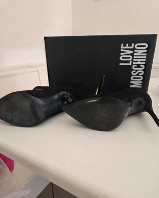 scarpe quasi nuove love moschino