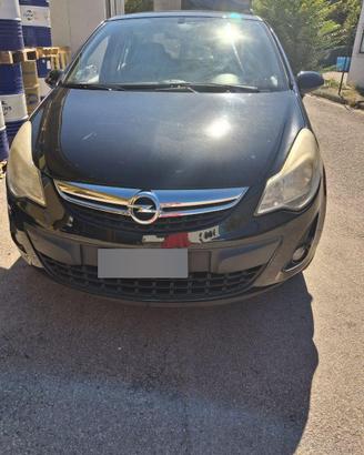 Opel corsa 1.2 benzina /gpl