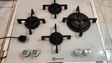 Piano cottura Electrolux vetro. 