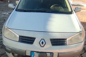 Reanault Megane 2 anno 2004