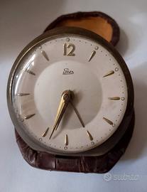 Orologio da tavolo EMES. vintage, collezione. 