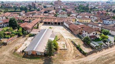 CASA DI CORTE A MARENE