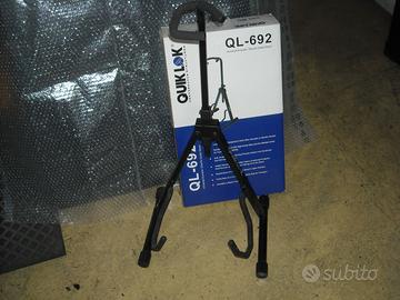 Supporto reggichitarra QUIKLOK QL-692 come nuovo!