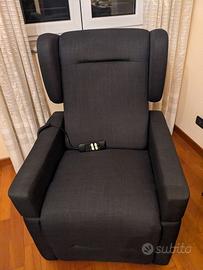 Poltrona  relax motorizzata per anziani e disabili