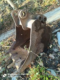 Benna escavatore 150-180qli
