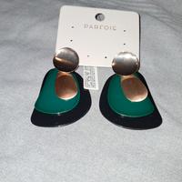 Orecchini di bigiotteria