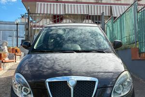 Lancia y
