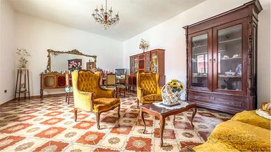 Indipendente frazionabile con grande giardino