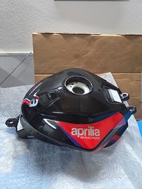 Aprilia Tuono 660/1100 ricambi usati vari.