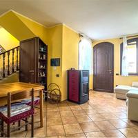 Villa con cortile e taverna