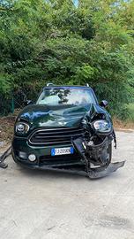 Mini countryman f60 incidentata