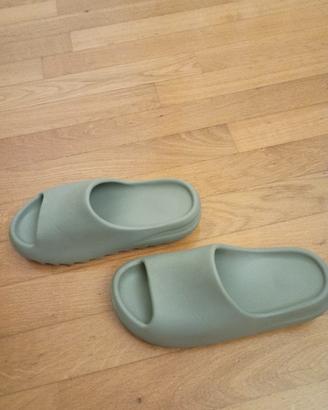 Ciabatte Adidas Yeezy