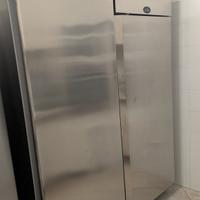 2 armadi frigorifero 700 litri 