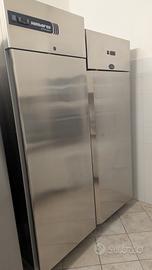 2 armadi frigorifero 700 litri 