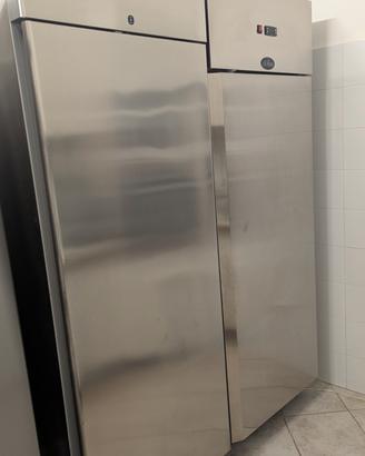 armadio frigorifero 700 litri 