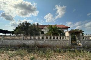 VILLA SINGOLA A NETTUNO