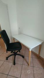 Sedia ufficio e scrivania Ikea