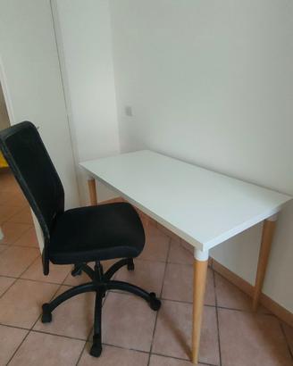 Sedia ufficio e scrivania Ikea