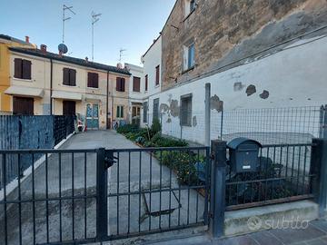Casa In Centro Copparo Fe Giardino da RISRUTTTURAR