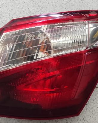 Fanale posteriore destro auto Nissan Qashqai