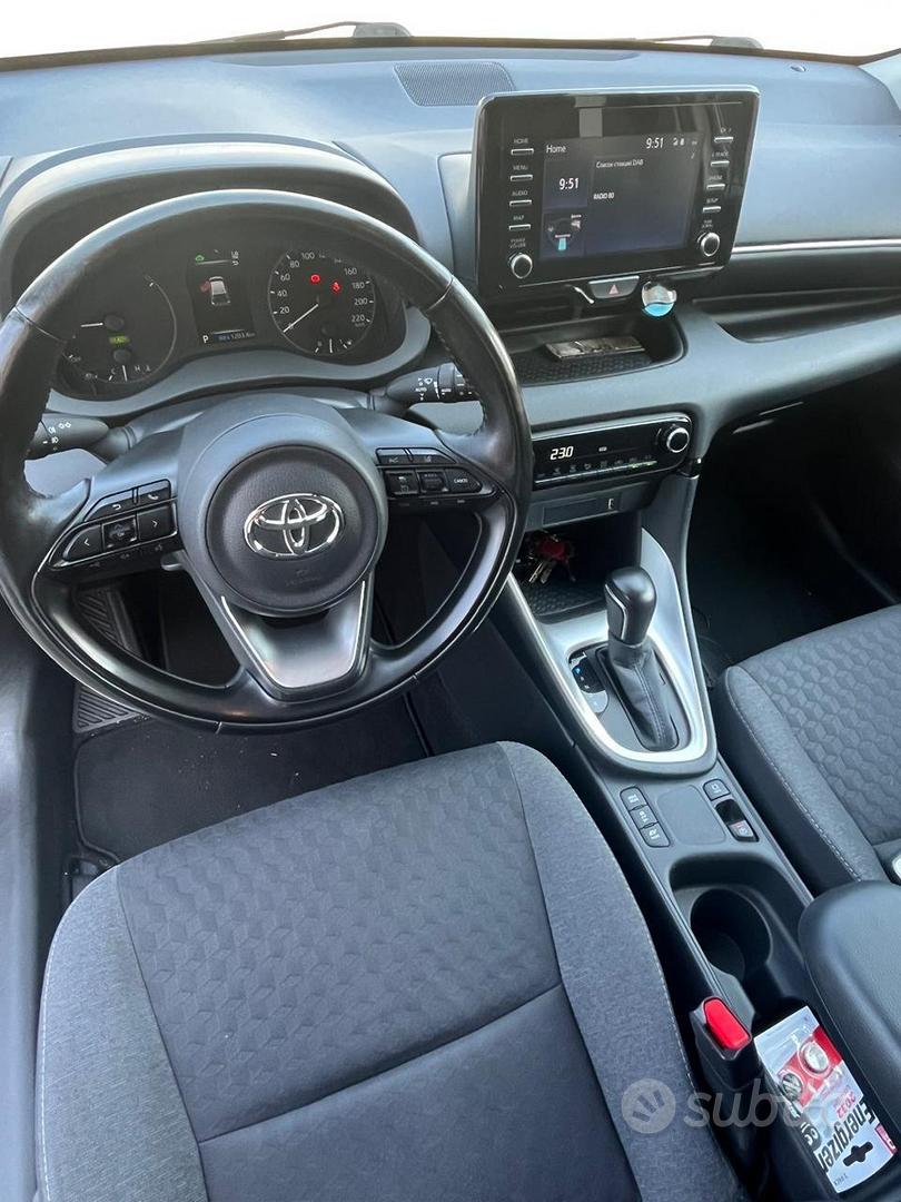 Toyota Yaris 2022 photo 3