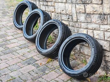 4 gomme estive MICHELIN e-Primacy 215/45/R18