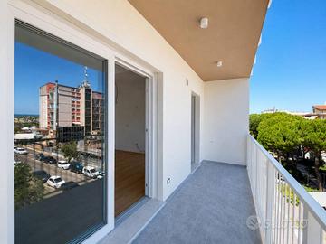 Appartamento di 95 m² con 5 locali e box auto a Ch