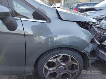 Parafango destro FORD B MAX del 2015