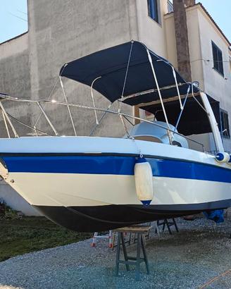 Barca Astra 22 Sport con fuoribordo Yamaha 150 Hp