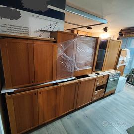 Cucina mt. 3 in rovere.