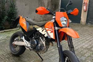 KTM 690 SMC depo