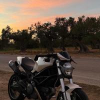 Ducati 696