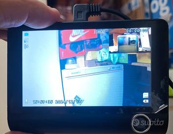 Dash CAM con tre telecamere 