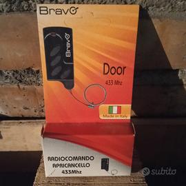 N. 8 radiocomandi per cancello