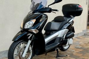 Yamaha xcity 250 cc