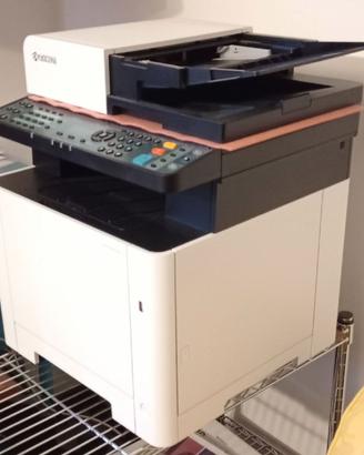 stampante laser mutifunzione a colori