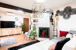 Villa di 151 m² con più di 5 locali e posto auto a
