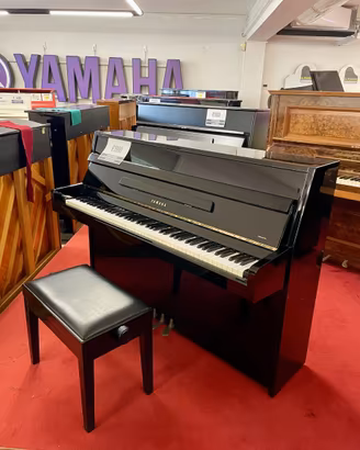PIANOFORTE VERTICALE YAMAHA MODERN NERO