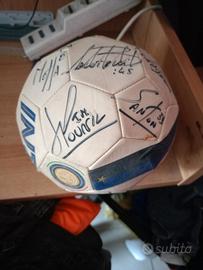 pallone Nike Inter triplete ufficiale autografato 