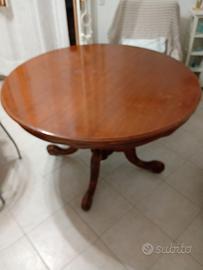 Tavolo rotondo i legno massello