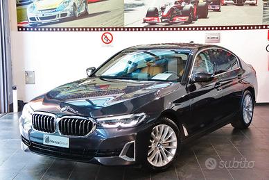 BMW 520d 48V xDrive Luxury AUTO. - PELLE COGNAC