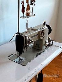 Macchina da cucire p rofessionale BERNINA 217