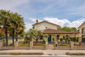 BIFAMILIARE A RAVENNA