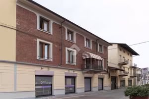 5 LOCALI A CIRIÈ