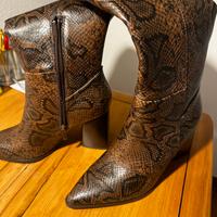 Stivali mai messi 38