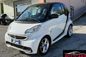 Smart ForTwo 1000 52 kW MHD coupé passion